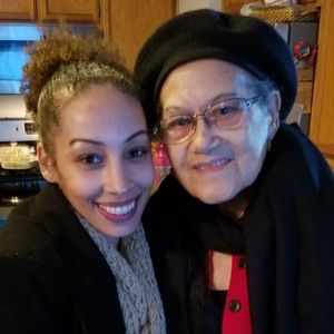 Meet your Posher, Liz